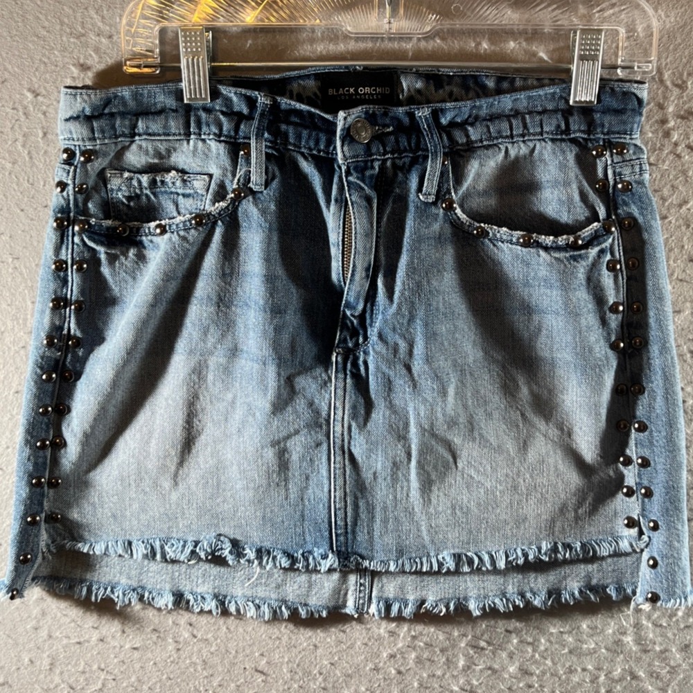 1449 | Black Orchid Studded Distressed Frayed Hem Denim Mini Skirt Blue Women 27